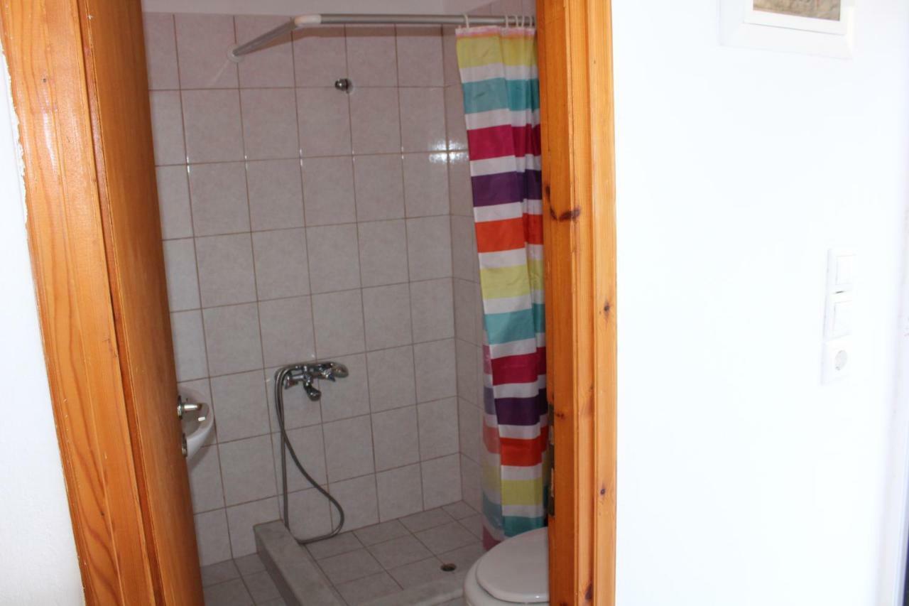 Aaron Studios Apartments Agia Fotia  Екстериор снимка