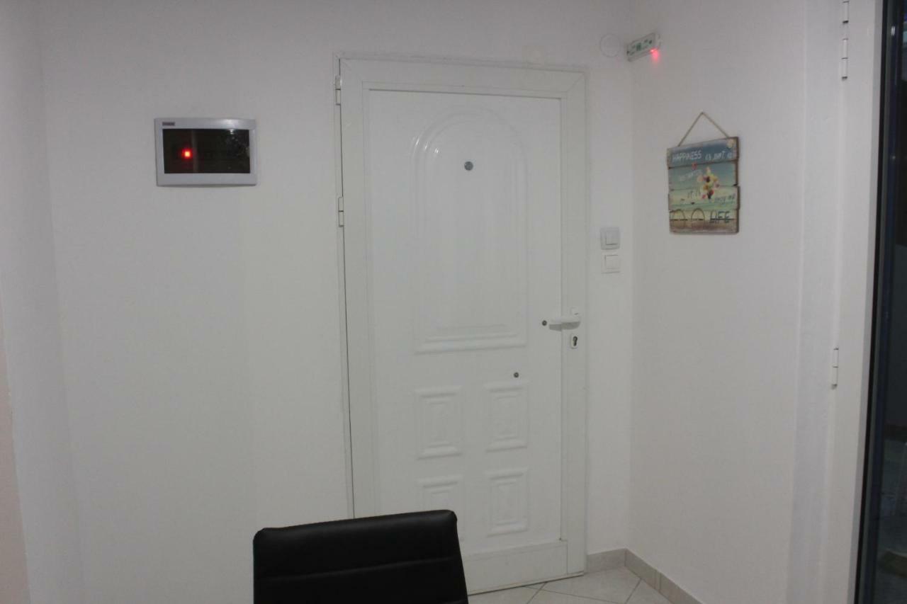 Aaron Studios Apartments Agia Fotia  Екстериор снимка