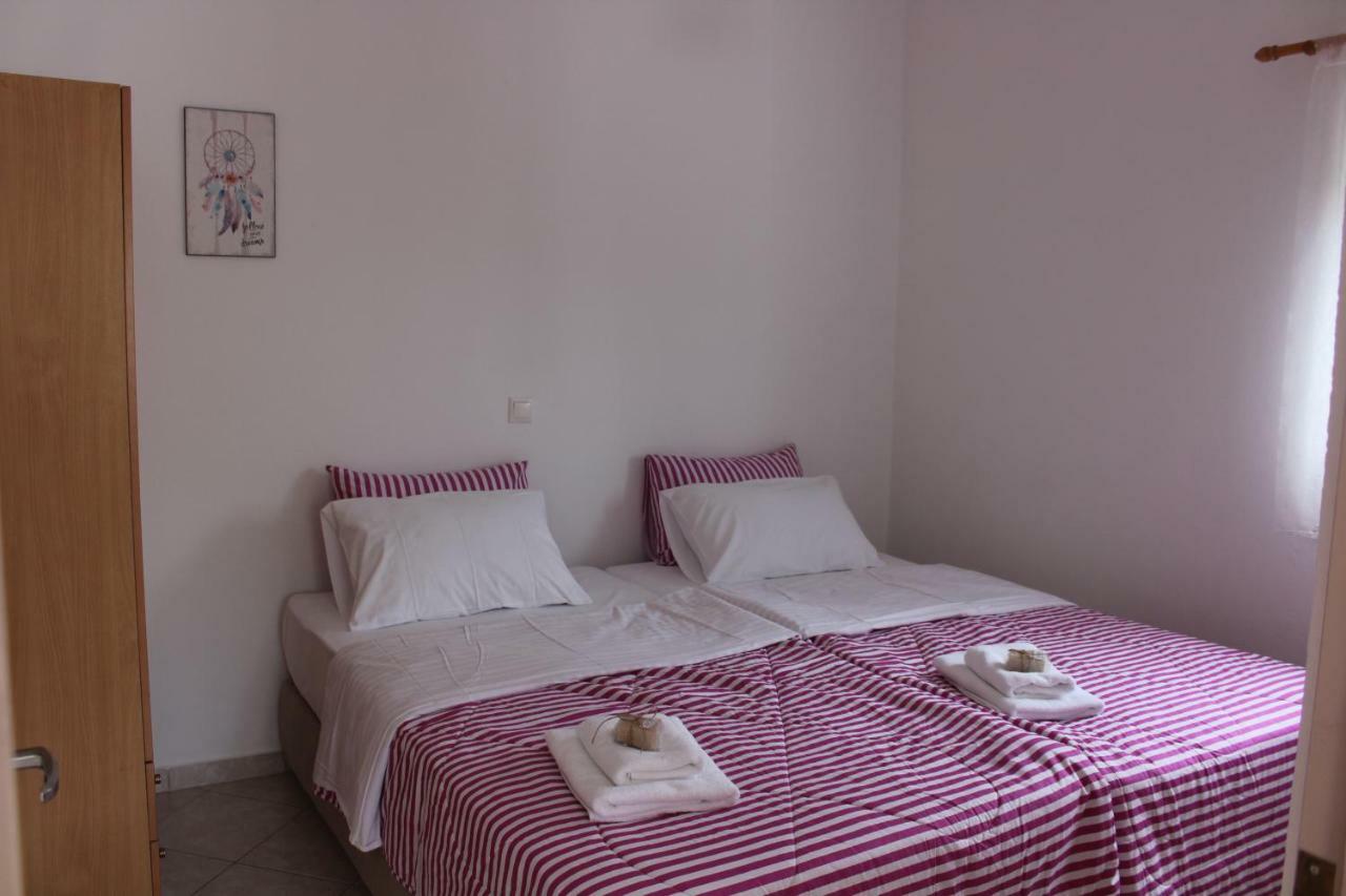 Aaron Studios Apartments Agia Fotia  Екстериор снимка