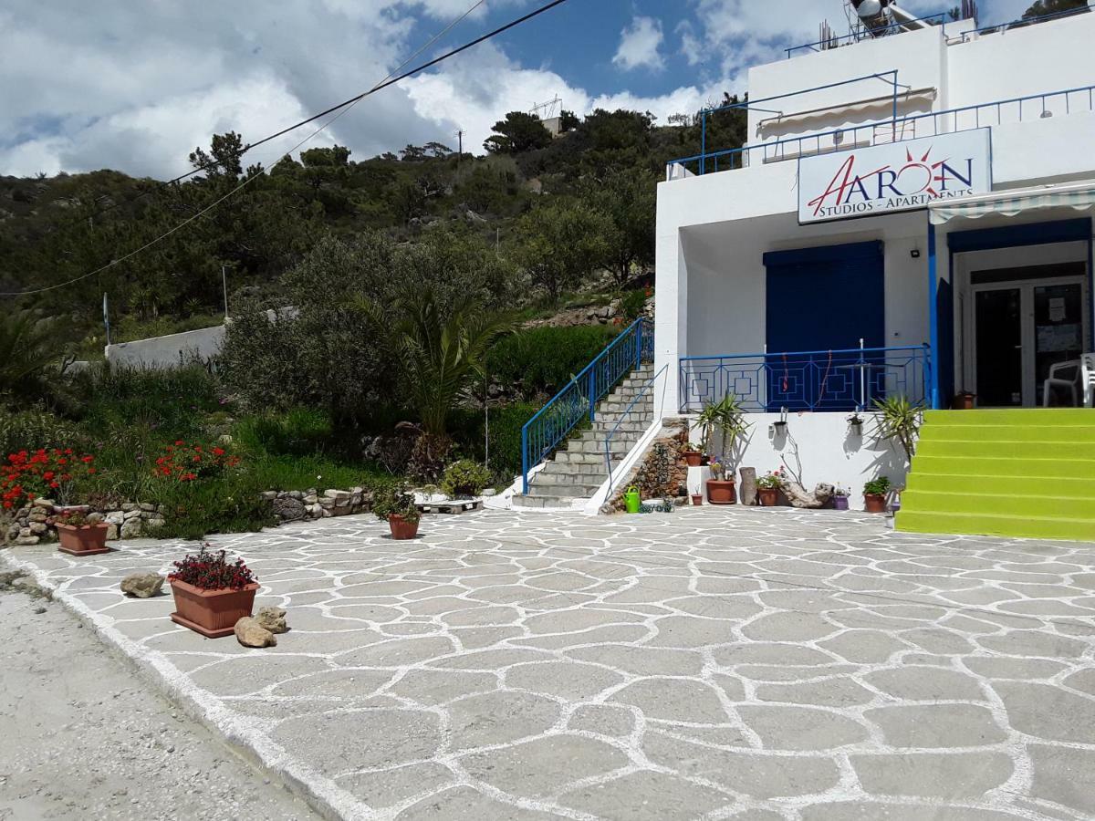 Aaron Studios Apartments Agia Fotia  Екстериор снимка