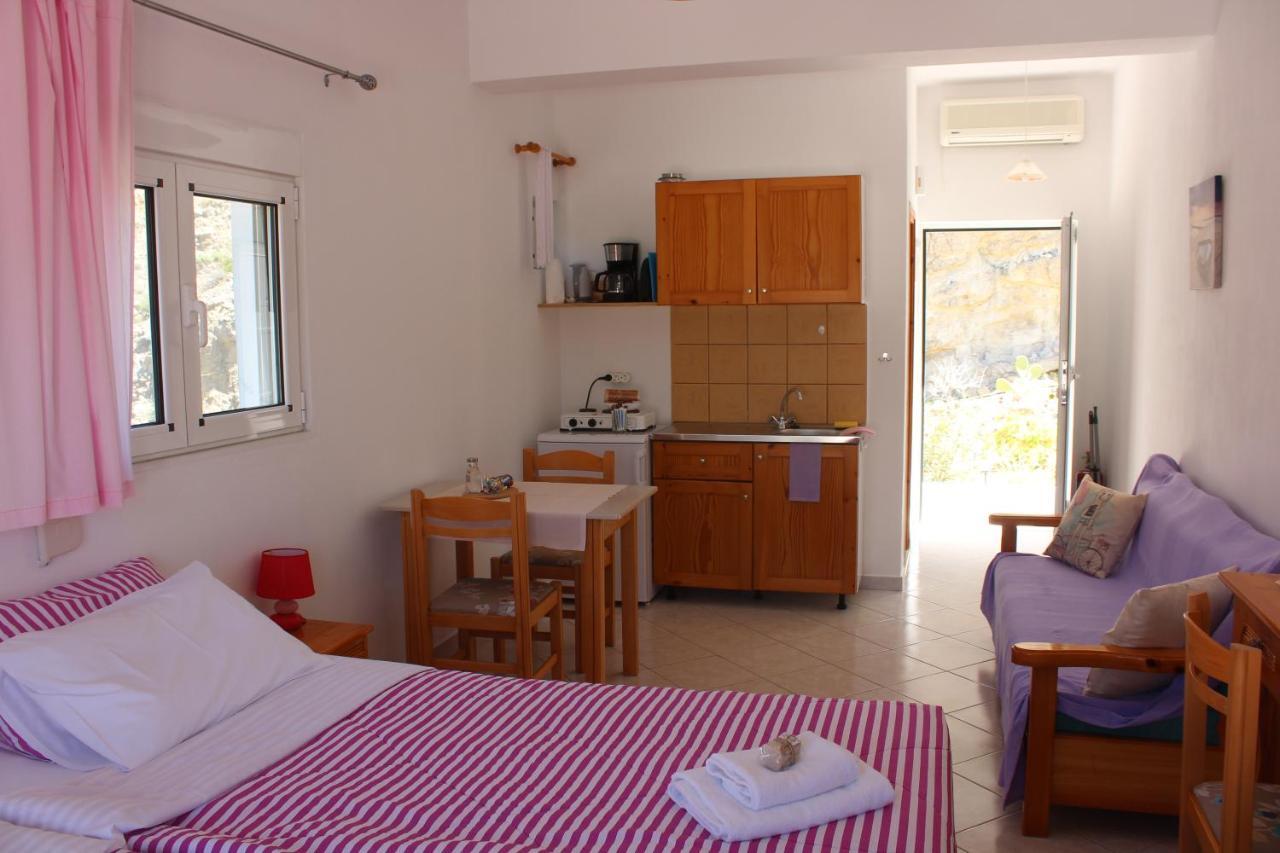 Aaron Studios Apartments Agia Fotia  Екстериор снимка